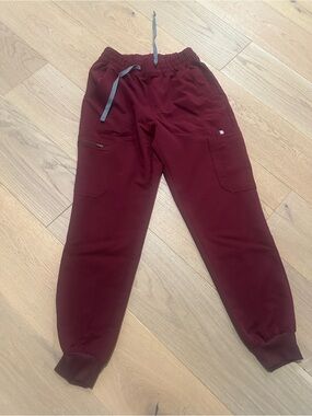 Uman figs.  Burgundy size small